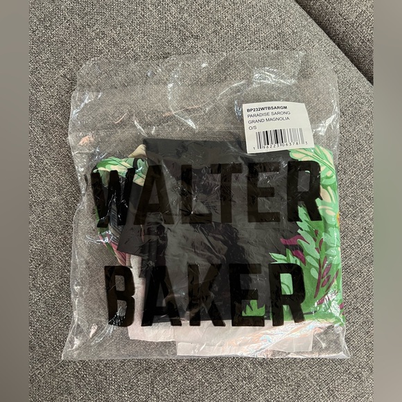 NEW multi floral sarong. - Picture 8 of 8